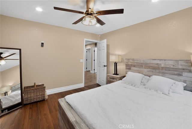 10525 Sage, Oak Hills, CA 92344