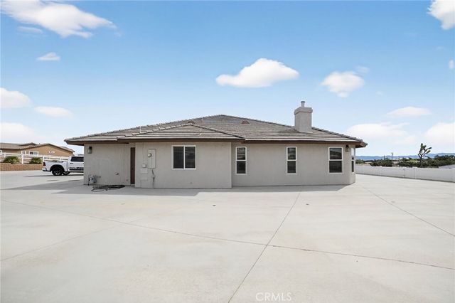 10525 Sage, Oak Hills, CA 92344