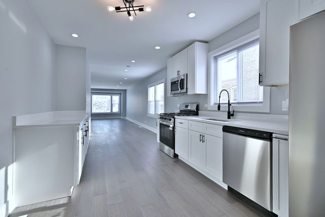 11204 S Emerald Avenue, Chicago, IL 60628