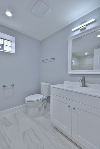 11204 S Emerald Avenue, Chicago, IL 60628