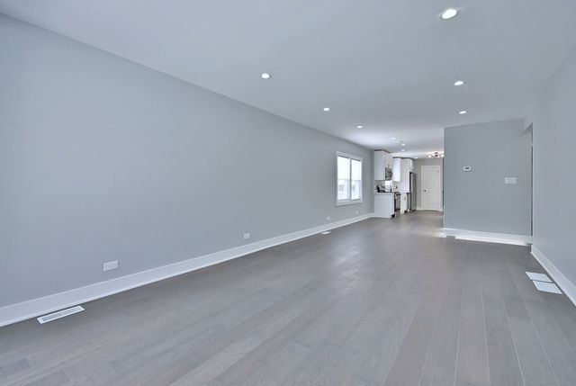 11204 S Emerald Avenue, Chicago, IL 60628