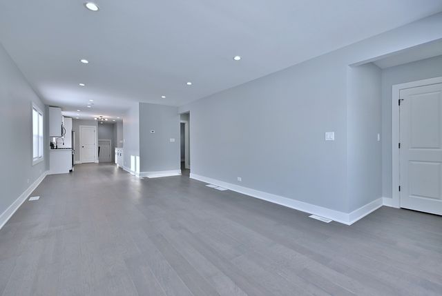 11204 S Emerald Avenue, Chicago, IL 60628