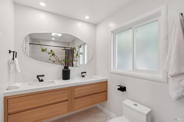 44 Summit Ave, San Rafael, CA 94901