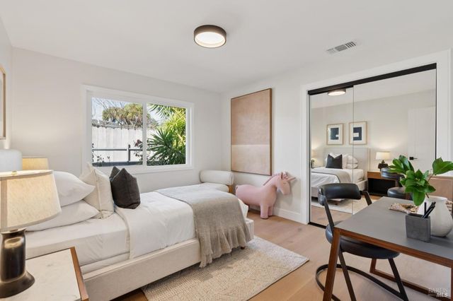 44 Summit Ave, San Rafael, CA 94901