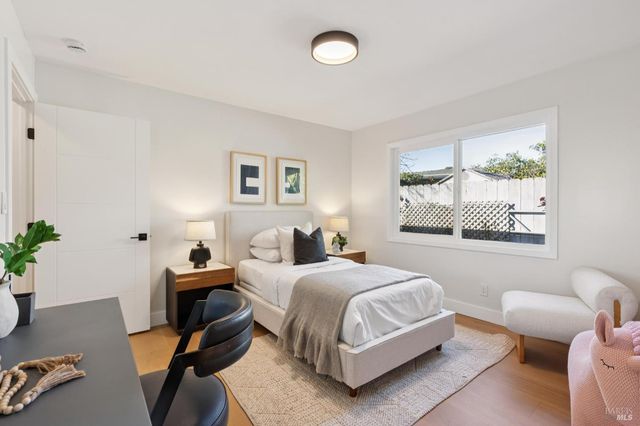 44 Summit Ave, San Rafael, CA 94901