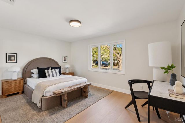 44 Summit Ave, San Rafael, CA 94901