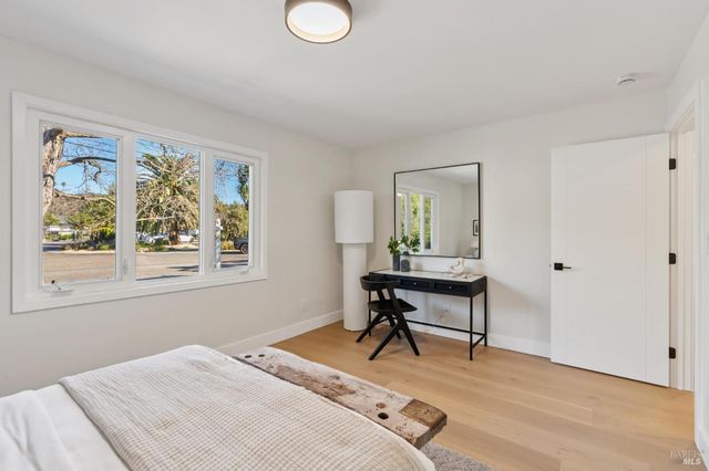 44 Summit Ave, San Rafael, CA 94901