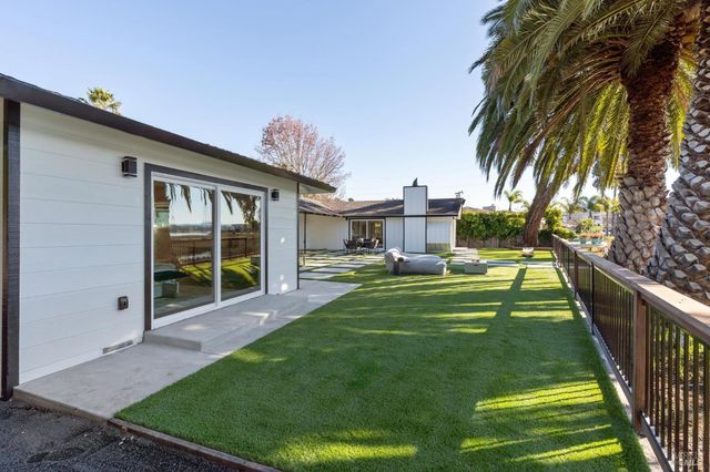 44 Summit Ave, San Rafael, CA 94901