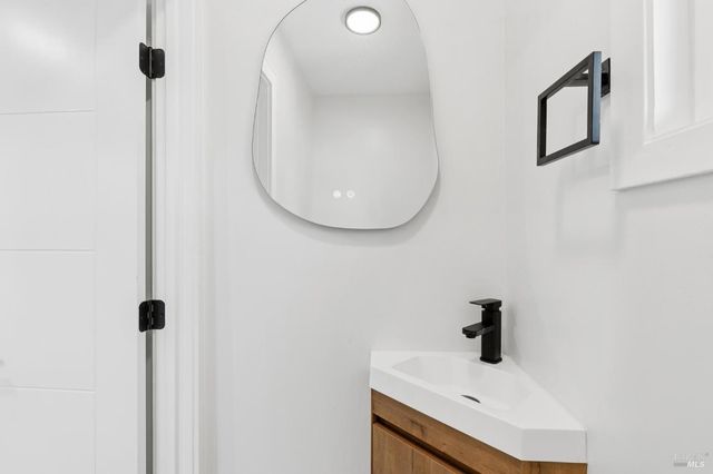 44 Summit Ave, San Rafael, CA 94901