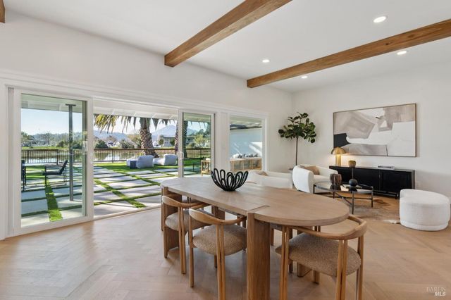 44 Summit Ave, San Rafael, CA 94901