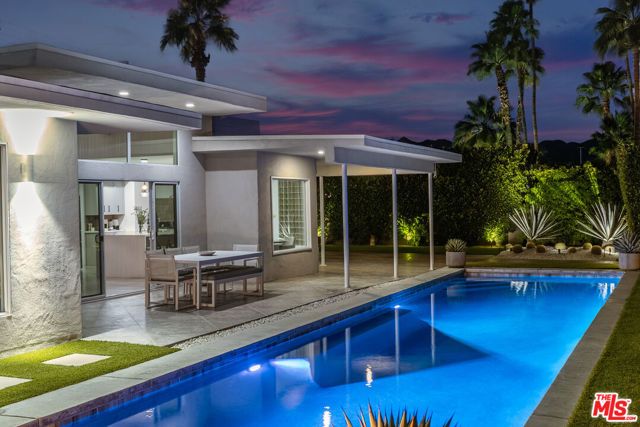 2280 Paseo Roseta, Palm Springs, CA 92262