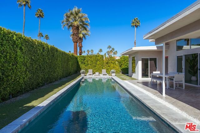 2280 Paseo Roseta, Palm Springs, CA 92262