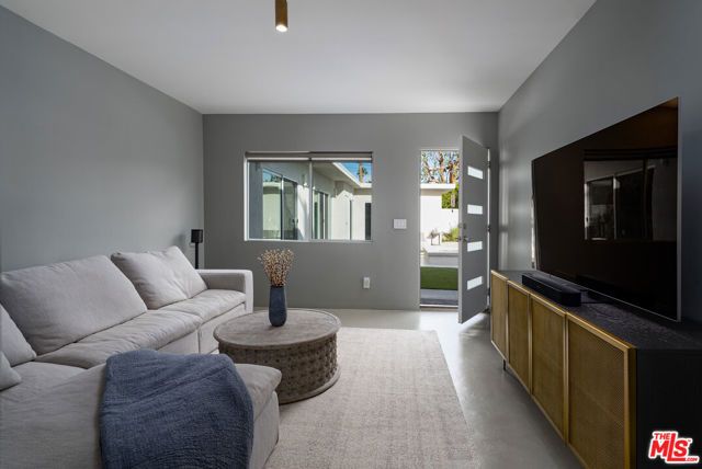 2280 Paseo Roseta, Palm Springs, CA 92262