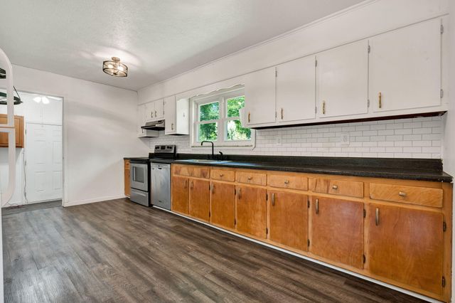 10780 Tennessee 68, Grandview, TN 37337