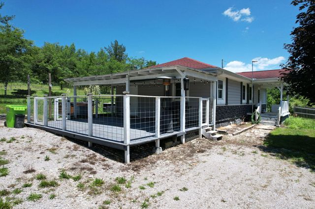 10780 Tennessee 68, Grandview, TN 37337