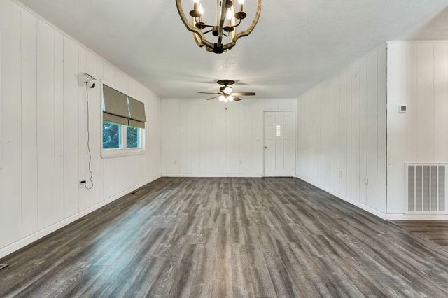 10780 Tennessee 68, Grandview, TN 37337