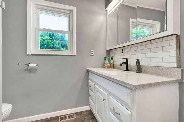 10780 Tennessee 68, Grandview, TN 37337