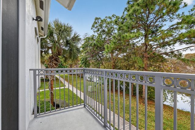 2044 Alta Meadows Lane 1801, Delray Beach, FL 33444