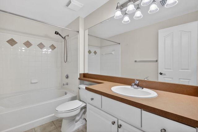 2044 Alta Meadows Lane 1801, Delray Beach, FL 33444