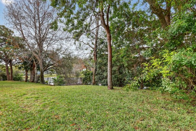 2044 Alta Meadows Lane 1801, Delray Beach, FL 33444