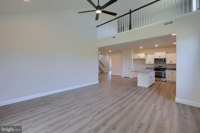 3855 COUNTRY DR, Dover, PA 17315