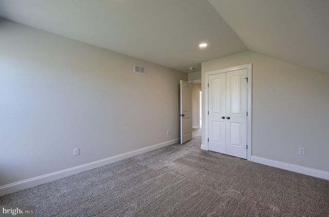 3855 COUNTRY DR, Dover, PA 17315