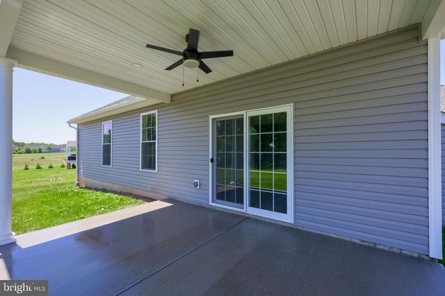 3855 COUNTRY DR, Dover, PA 17315