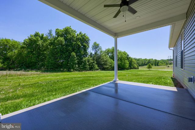 3855 COUNTRY DR, Dover, PA 17315