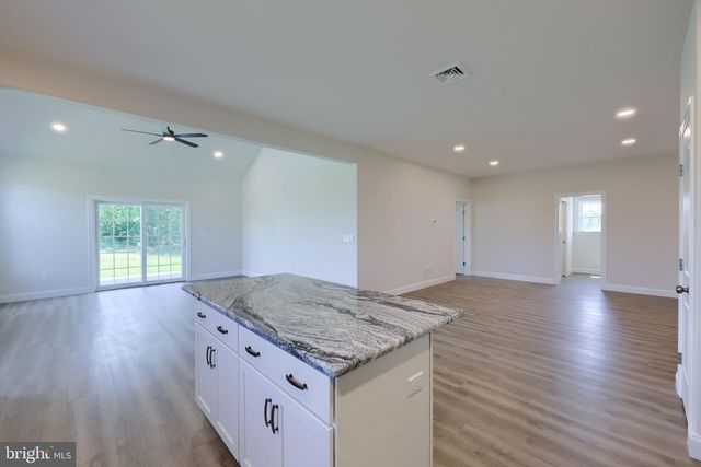 3855 COUNTRY DR, Dover, PA 17315