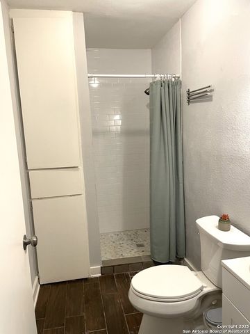102 COLTON, San Antonio, TX 78209