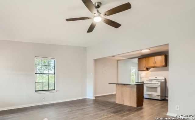 102 COLTON, San Antonio, TX 78209