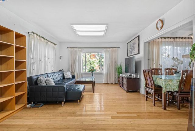 937 Helen Ave, San Leandro, CA 94577