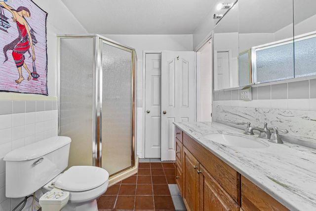 937 Helen Ave, San Leandro, CA 94577