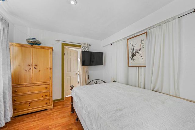 937 Helen Ave, San Leandro, CA 94577