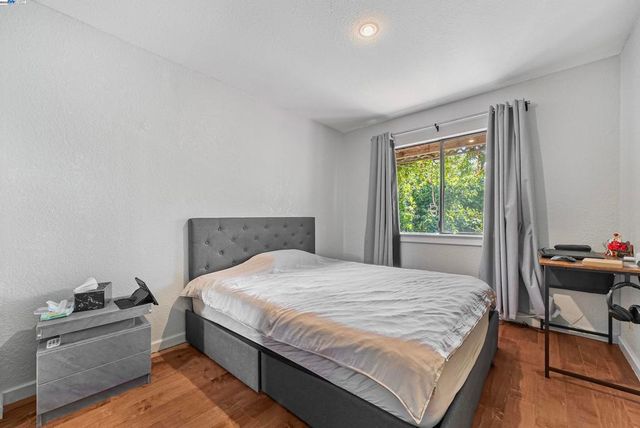 937 Helen Ave, San Leandro, CA 94577