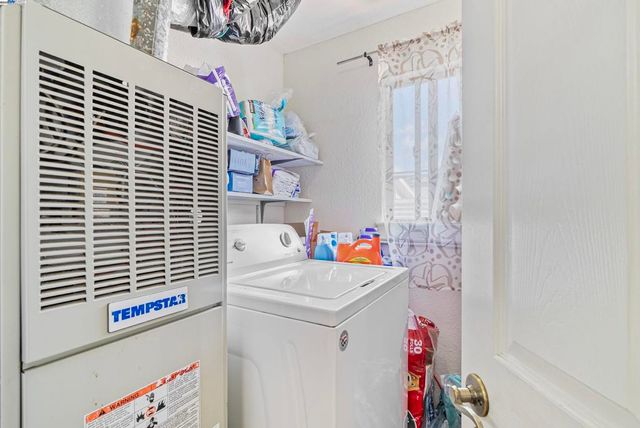 937 Helen Ave, San Leandro, CA 94577