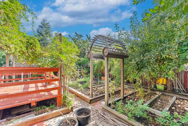 937 Helen Ave, San Leandro, CA 94577