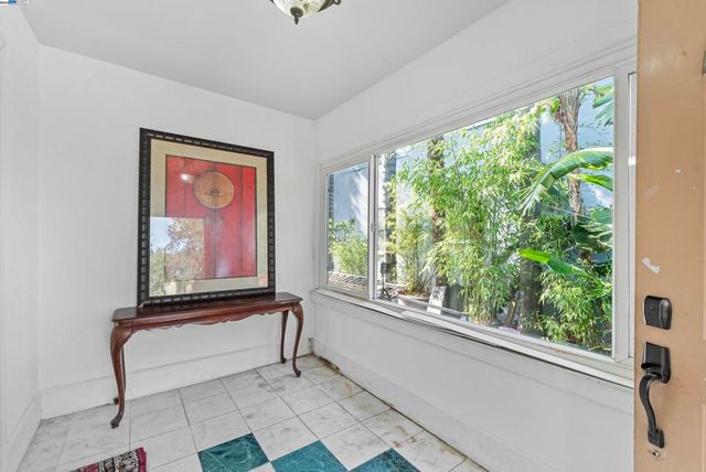 937 Helen Ave, San Leandro, CA 94577