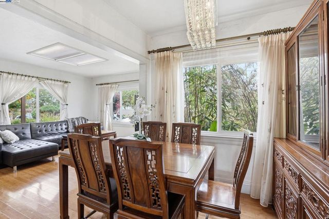 937 Helen Ave, San Leandro, CA 94577