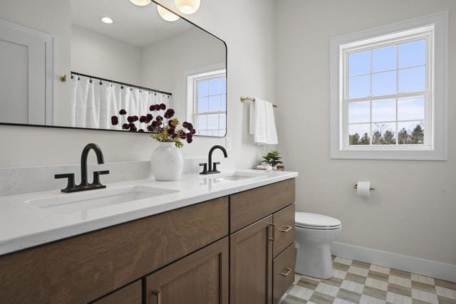 6854 Karolina Way, Sun Prairie, WI 53590