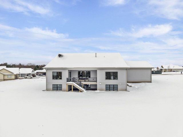 6854 Karolina Way, Sun Prairie, WI 53590