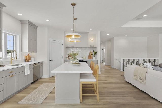 6854 Karolina Way, Sun Prairie, WI 53590