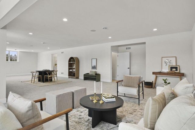 6854 Karolina Way, Sun Prairie, WI 53590