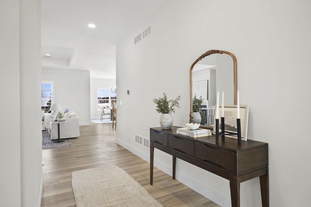 6854 Karolina Way, Sun Prairie, WI 53590