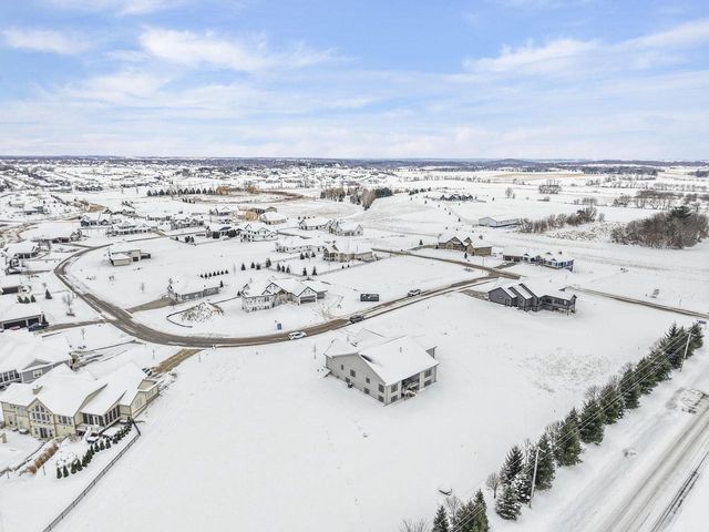 6854 Karolina Way, Sun Prairie, WI 53590