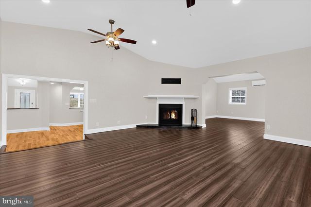 7719 SUITT DR, Pasadena, MD 21122