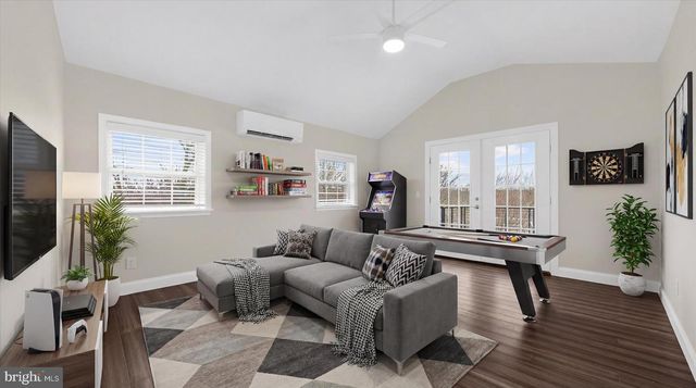 7719 SUITT DR, Pasadena, MD 21122