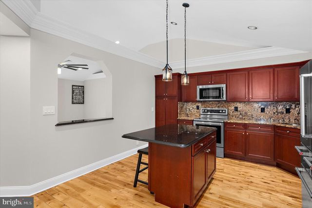 7719 SUITT DR, Pasadena, MD 21122