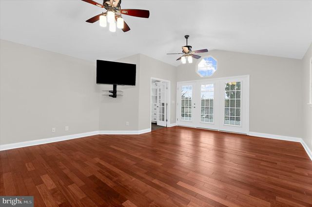 7719 SUITT DR, Pasadena, MD 21122