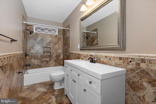 7719 SUITT DR, Pasadena, MD 21122